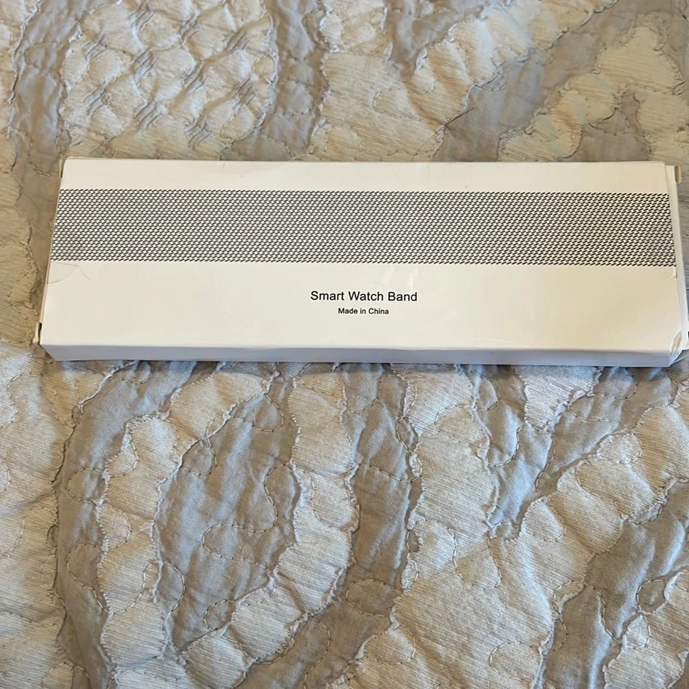 Watch band for round watch head